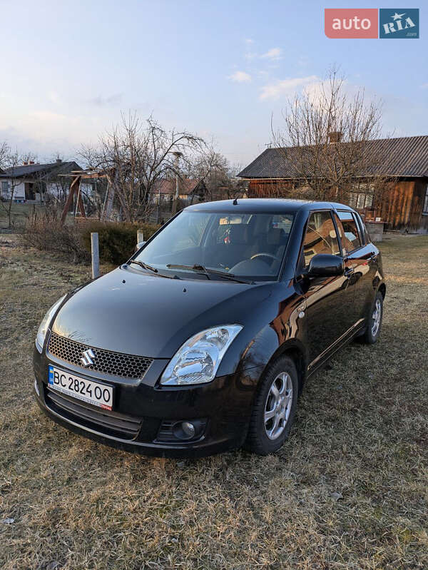 Suzuki Swift (2009)