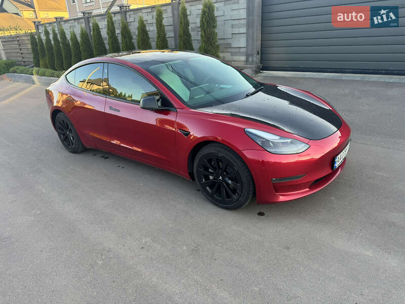 Tesla Model 3 (2022)