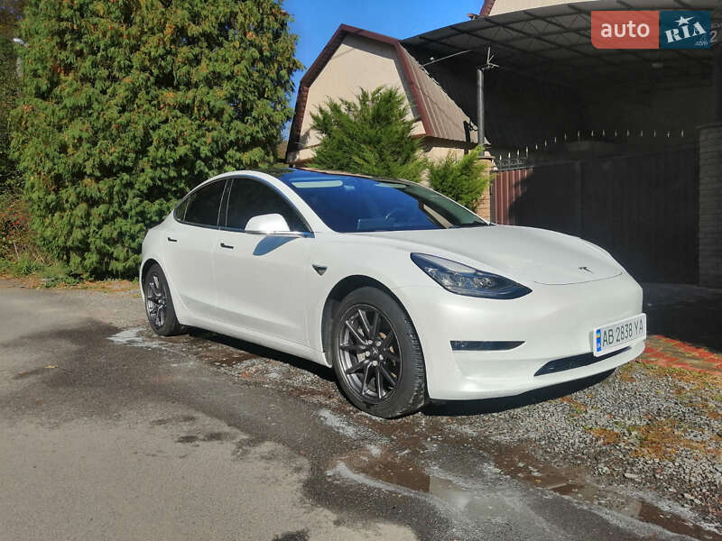 Tesla Model 3 (2018)