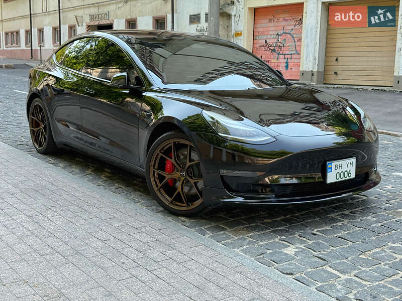 Tesla Model 3 (2018)