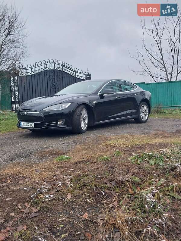 Tesla Model s (2014)