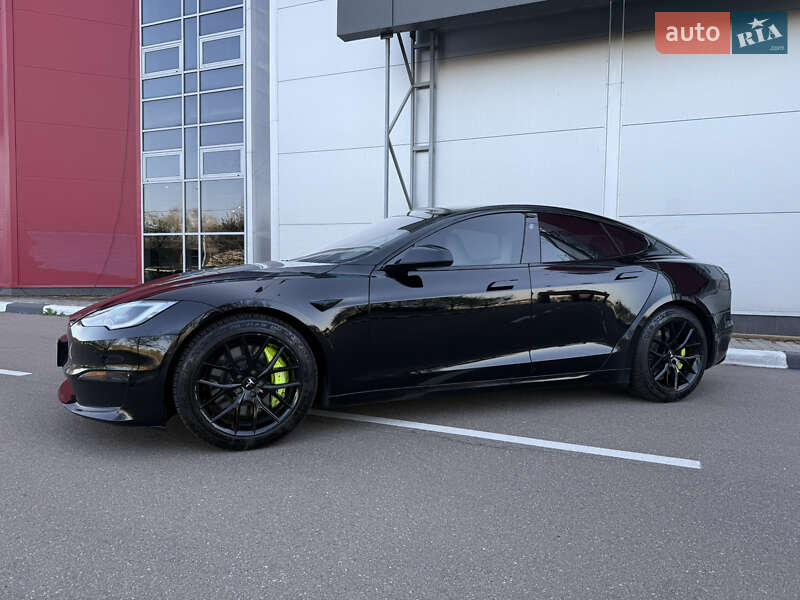 Tesla Model s (2022)