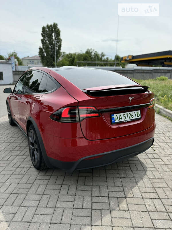 Tesla Model x (2022)