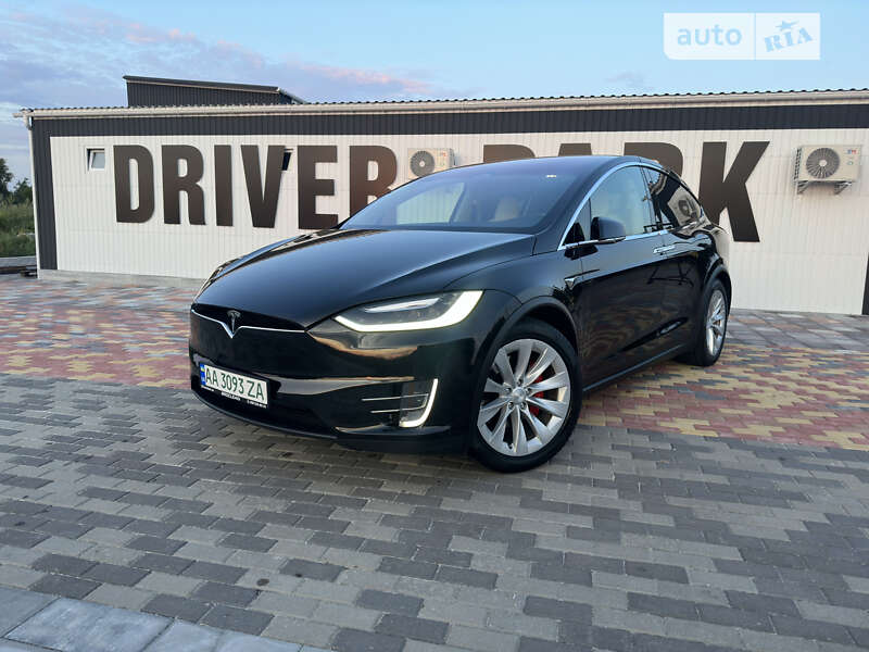 Tesla Model x (2018)