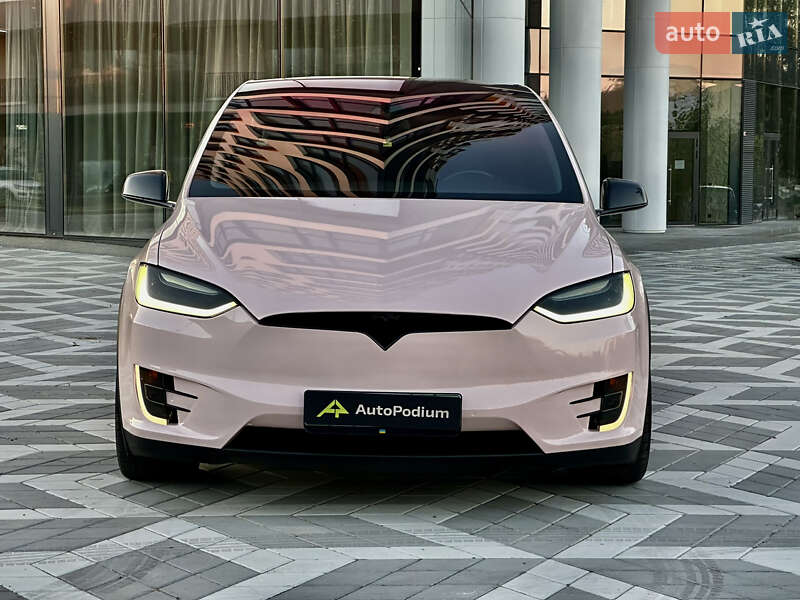 Tesla Model x (2016)