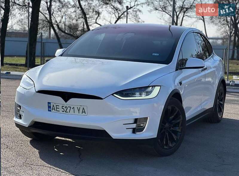 Tesla Model x 75d (2018)