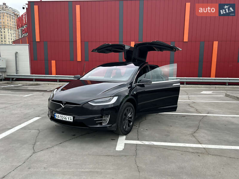Tesla Model x (2018)