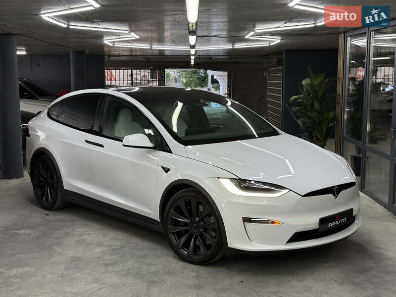 Tesla Model x (2022)