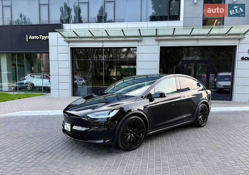 Tesla Model x (2022)
