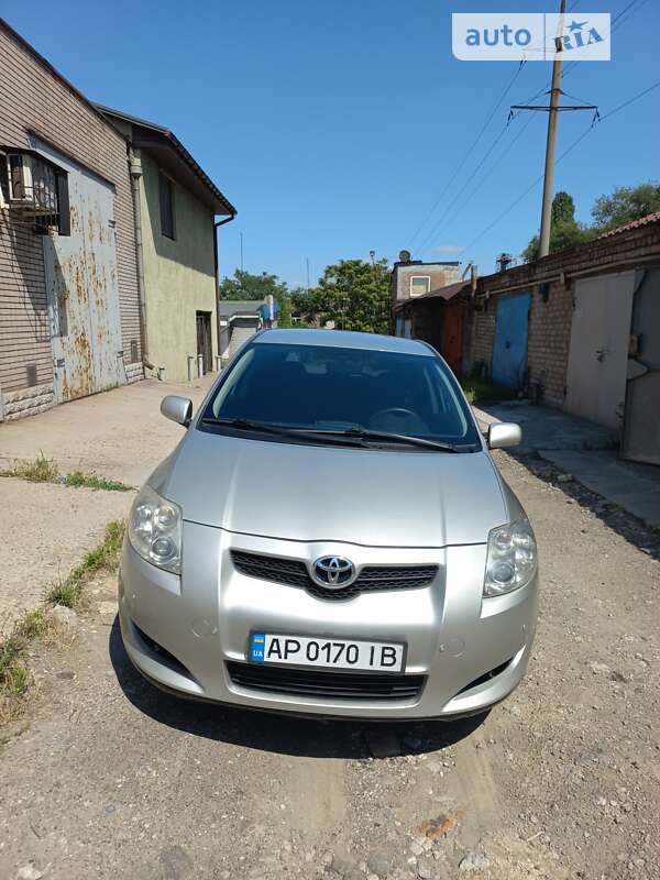Toyota Auris (2007)