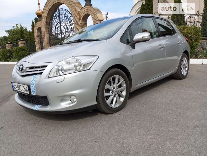 Toyota Auris (2012)