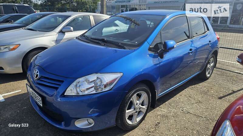 Toyota Auris (2011)