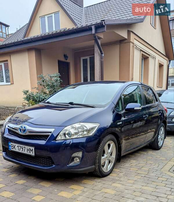 Toyota Auris (2011)