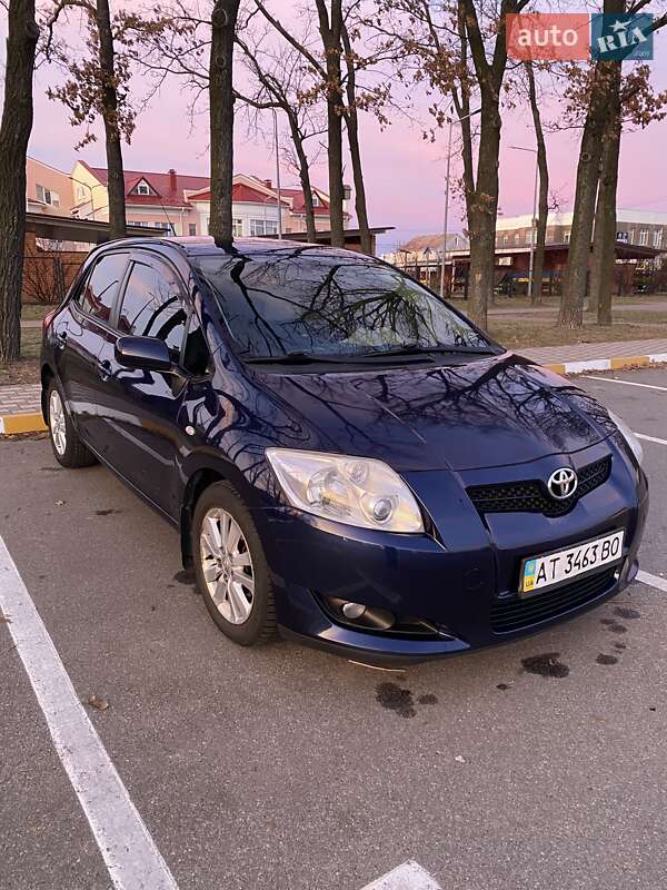 Toyota Auris (2007)