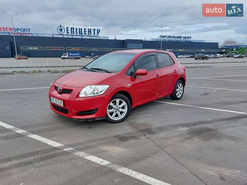 Toyota Auris (2007)