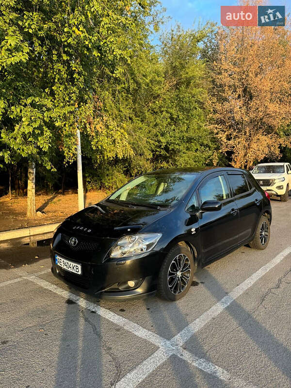 Toyota Auris (2007)