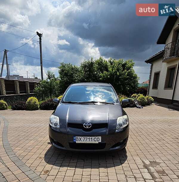 Toyota Auris (2008)
