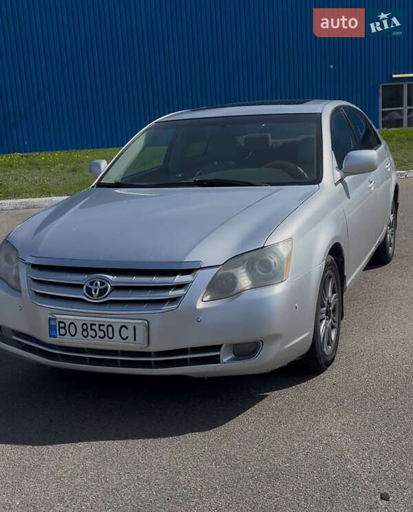 Toyota Avalon (2006)