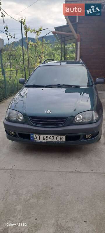 Toyota Avensis verso (1998)