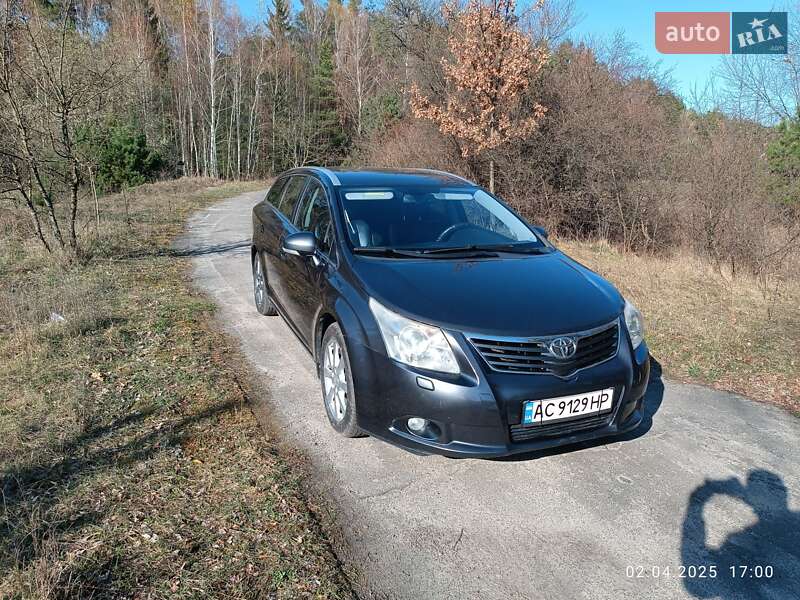 Toyota Avensis (2011)