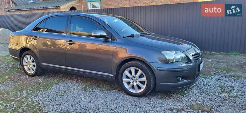 Toyota Avensis (2006)