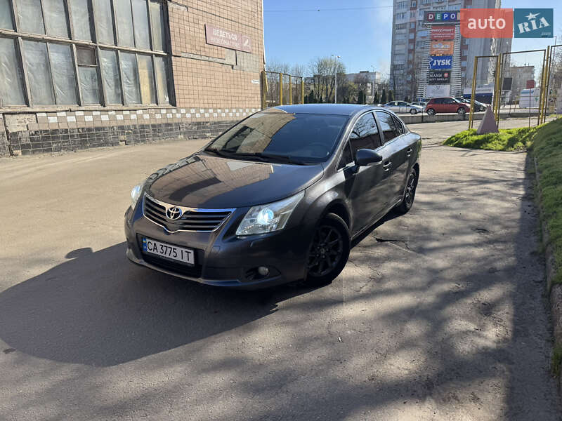 Toyota Avensis (2009)