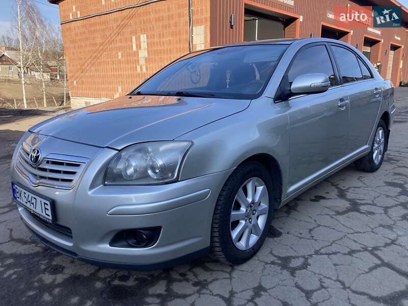 Toyota Avensis (2006)