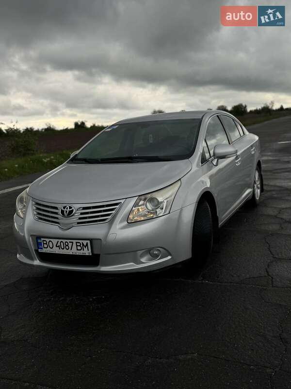 Toyota Avensis (2011)