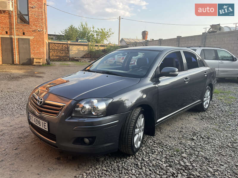 Toyota Avensis (2008)