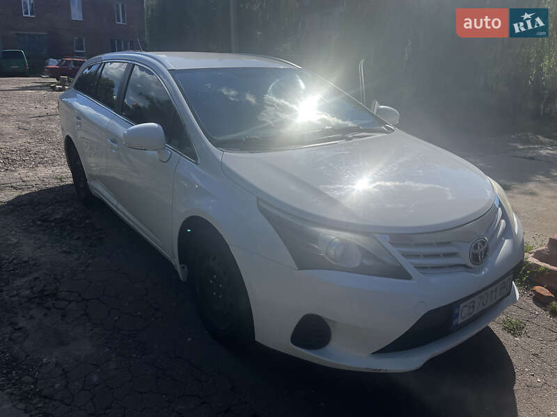 Toyota Avensis (2012)