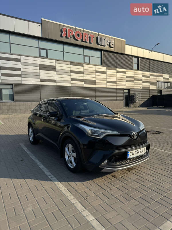 Toyota C-hr (2017)