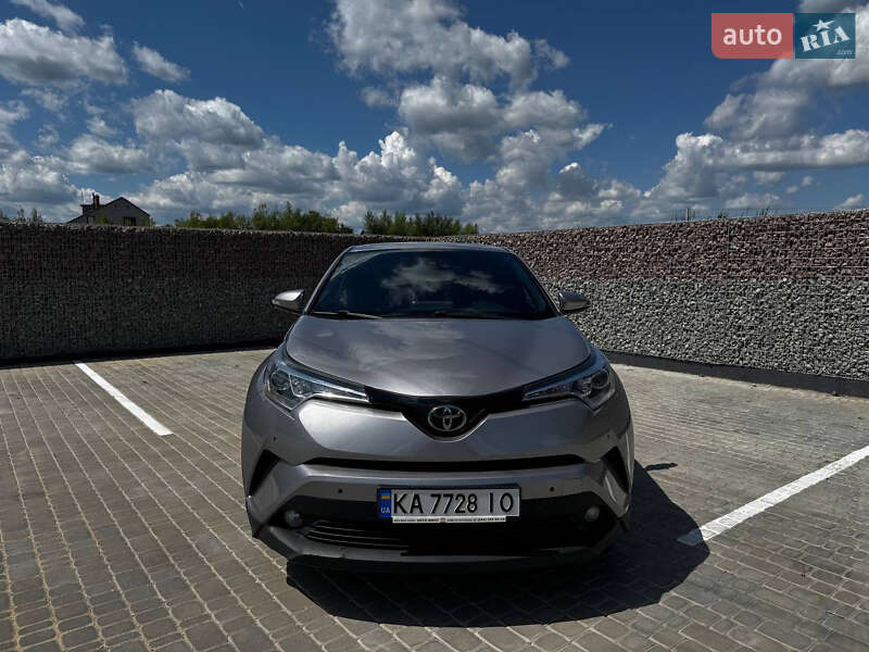 Toyota C-hr (2017)