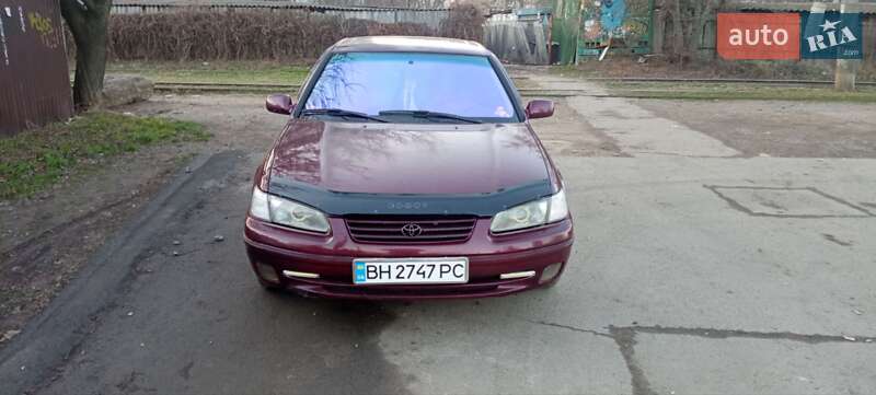 Toyota Camry (1996)