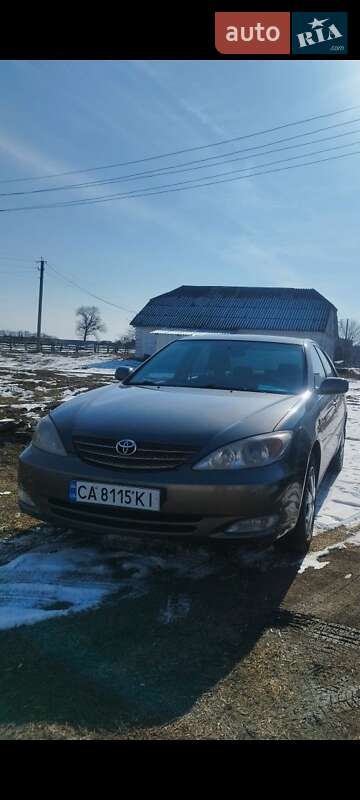 Toyota Camry (2001)