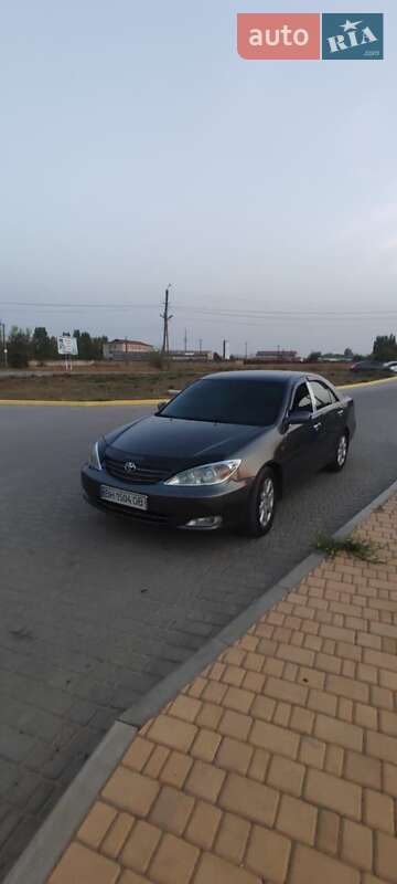 Toyota Camry (2003)