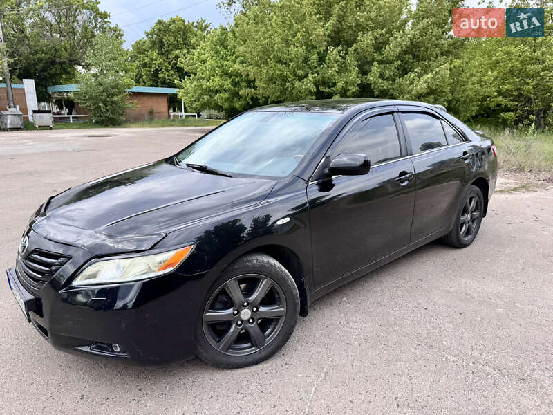 Toyota Camry (2008)