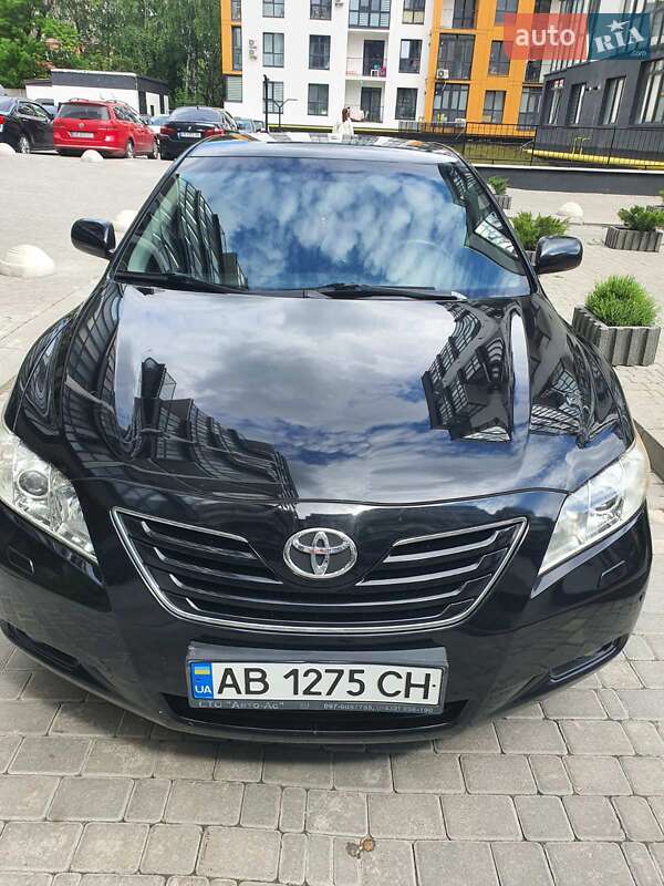 Toyota Camry (2008)