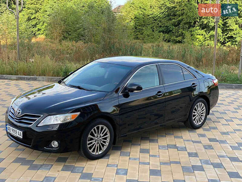 Toyota Camry (2010)