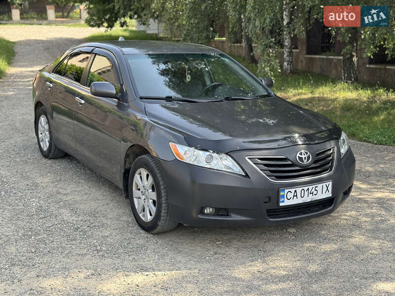 Toyota Camry (2007)