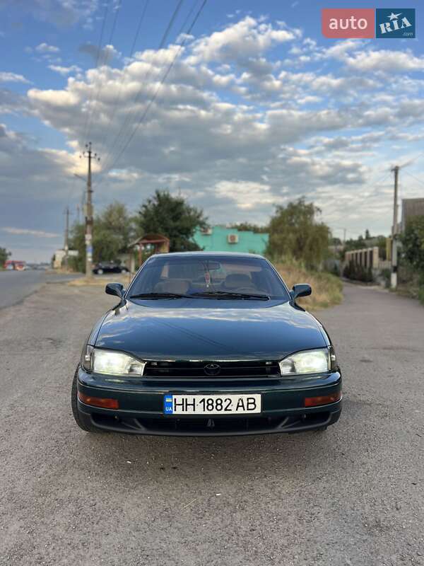 Toyota Camry (1993)