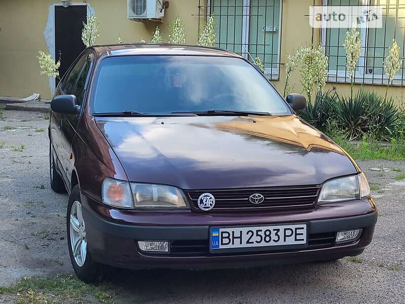 Toyota Carina e (1993)