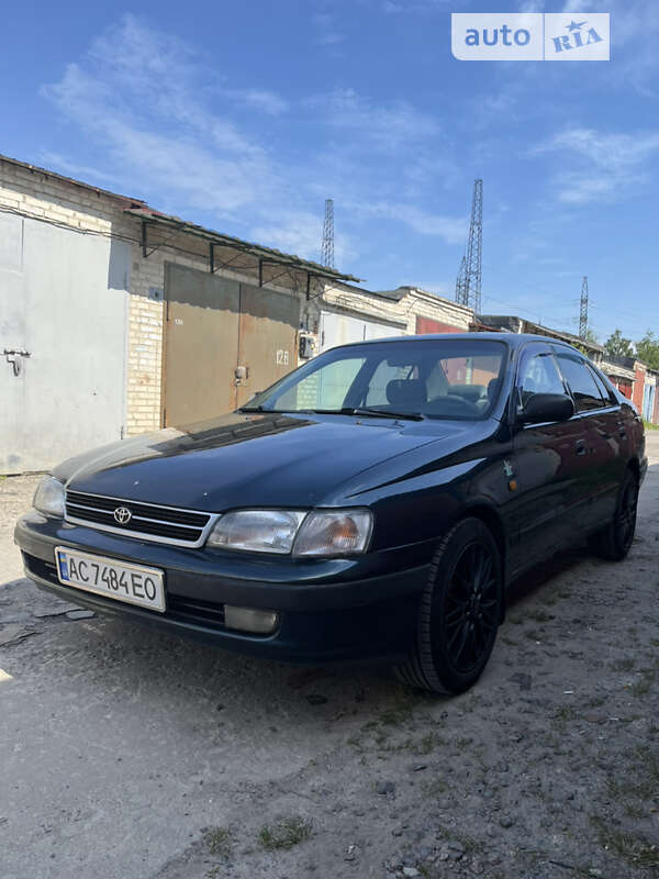 Toyota Carina e (1994)