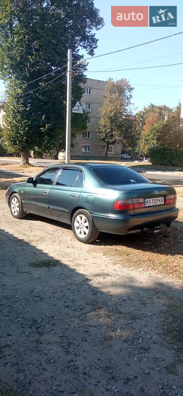 Toyota Carina (1992)