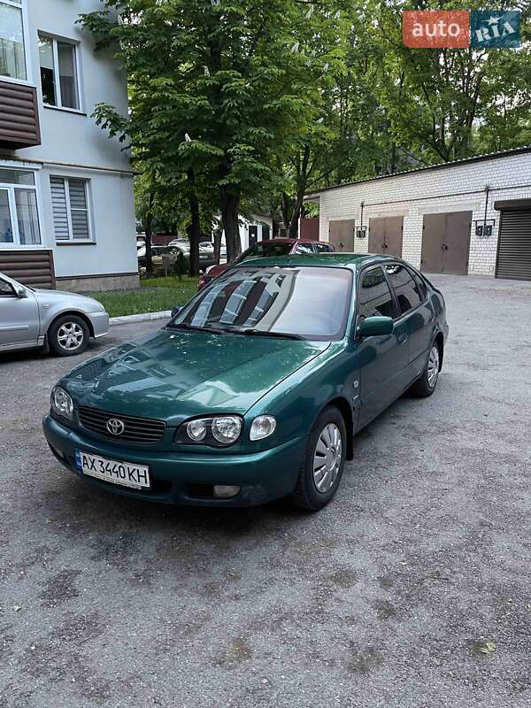 Toyota Corolla (2001)