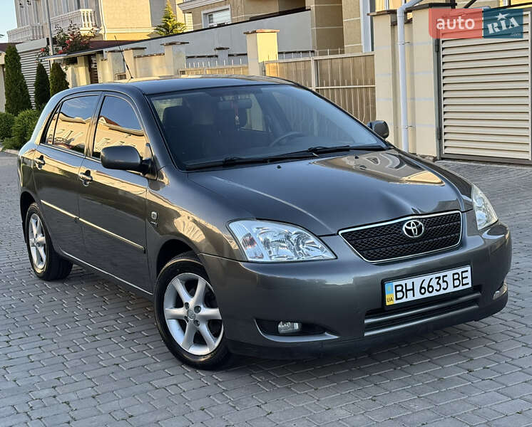 Toyota Corolla (2003)