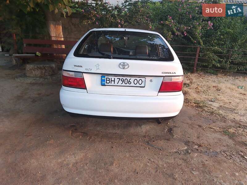 Toyota Corolla (1993)
