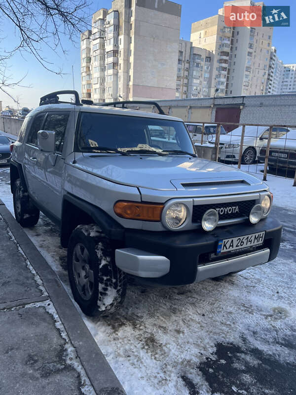 Toyota Fj cruiser (2008)