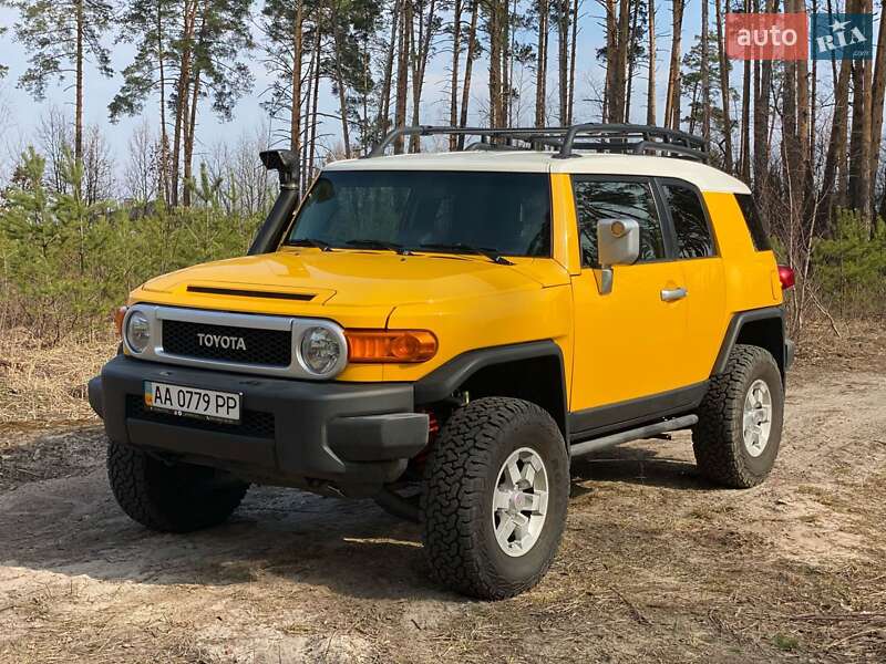 Toyota Fj cruiser (2006)