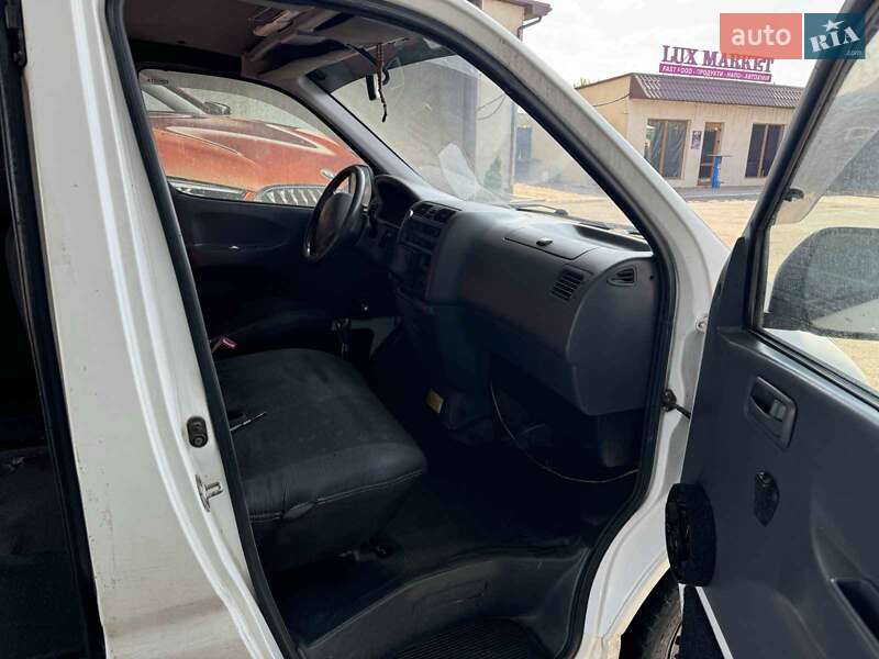 Toyota Hiace (1999)