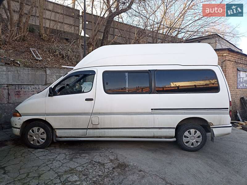 Toyota Hiace (1998)